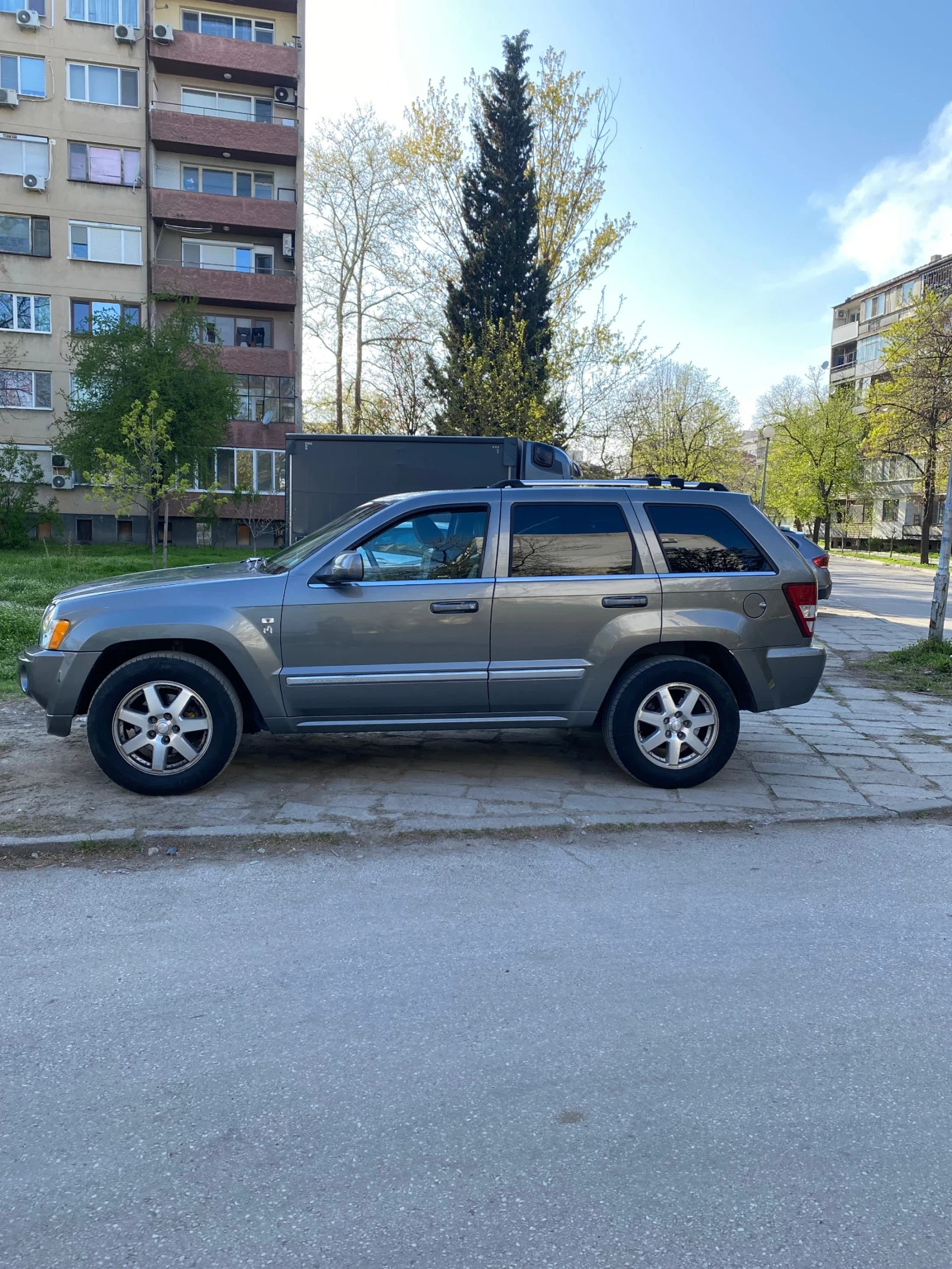 Jeep Grand cherokee, снимка 2 - Автомобили и джипове - 55164030