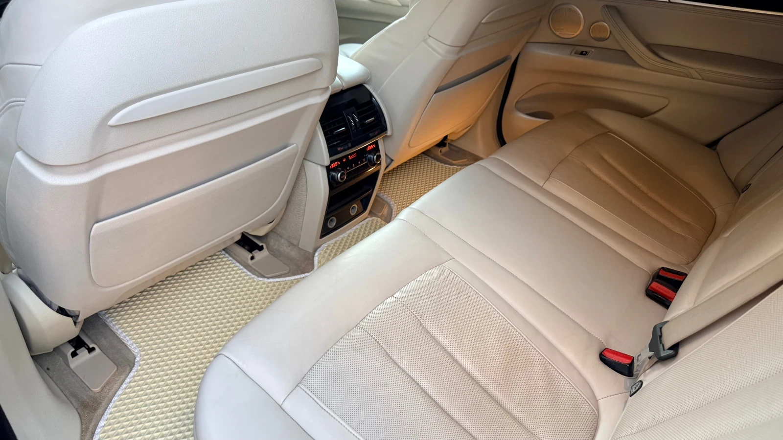 BMW X5 M50d , снимка 14 - Автомобили и джипове - 55911439