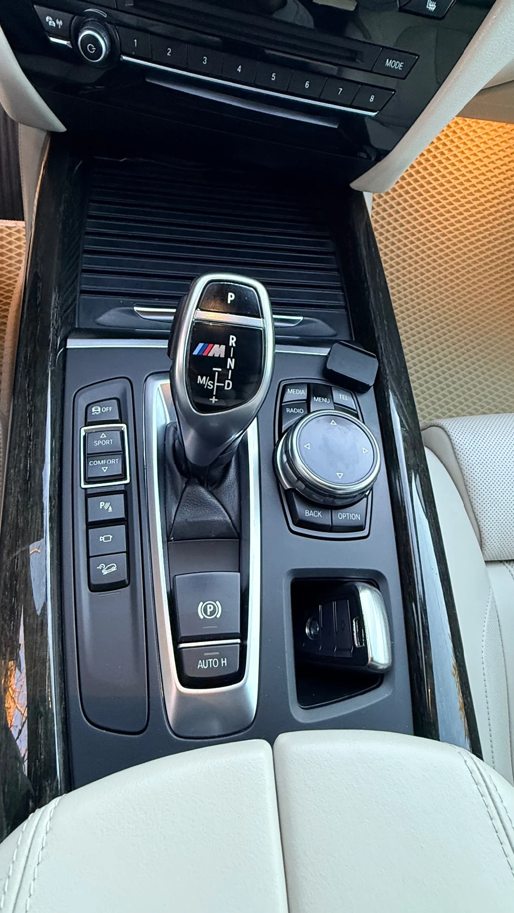 BMW X5 M50d , снимка 15 - Автомобили и джипове - 55911439