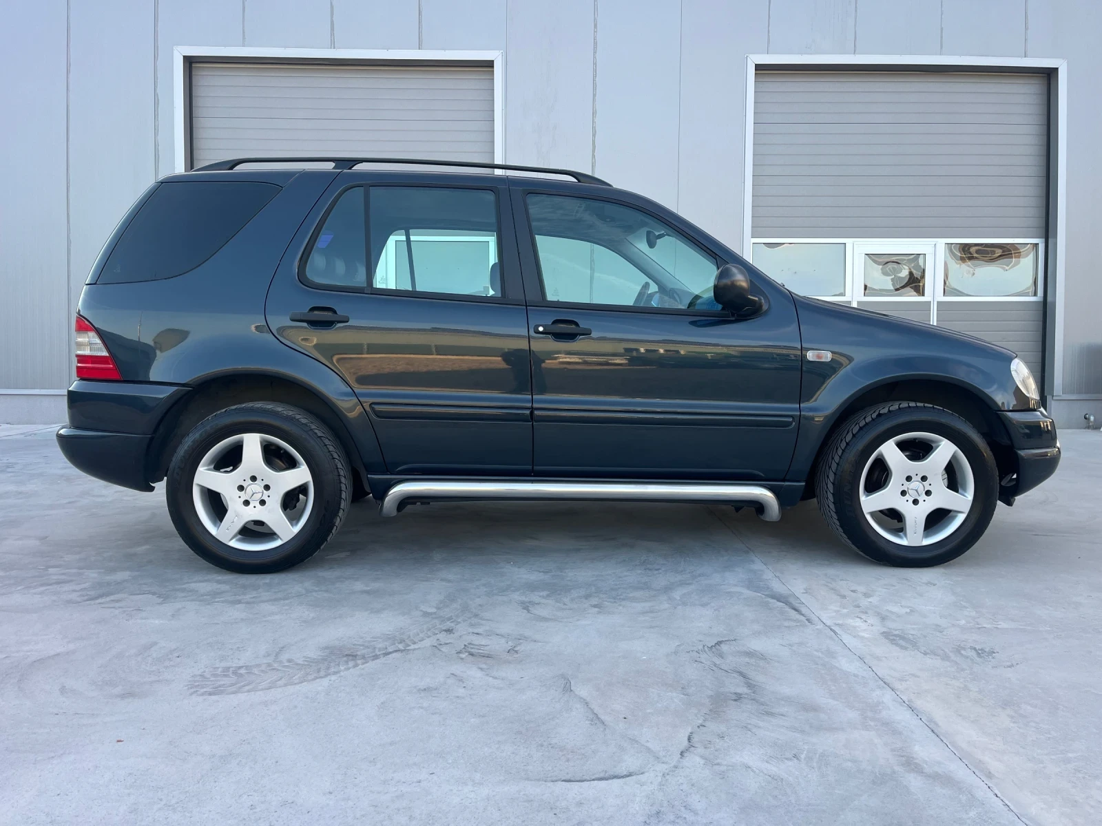Mercedes-Benz ML 320 3.2V6 129хил км, снимка 3 - Автомобили и джипове - 56124338