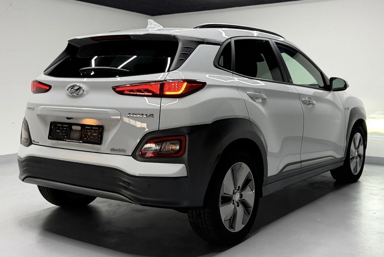 Hyundai Kona 64Kw Electric  Швейцария, снимка 4 - Автомобили и джипове - 56328717