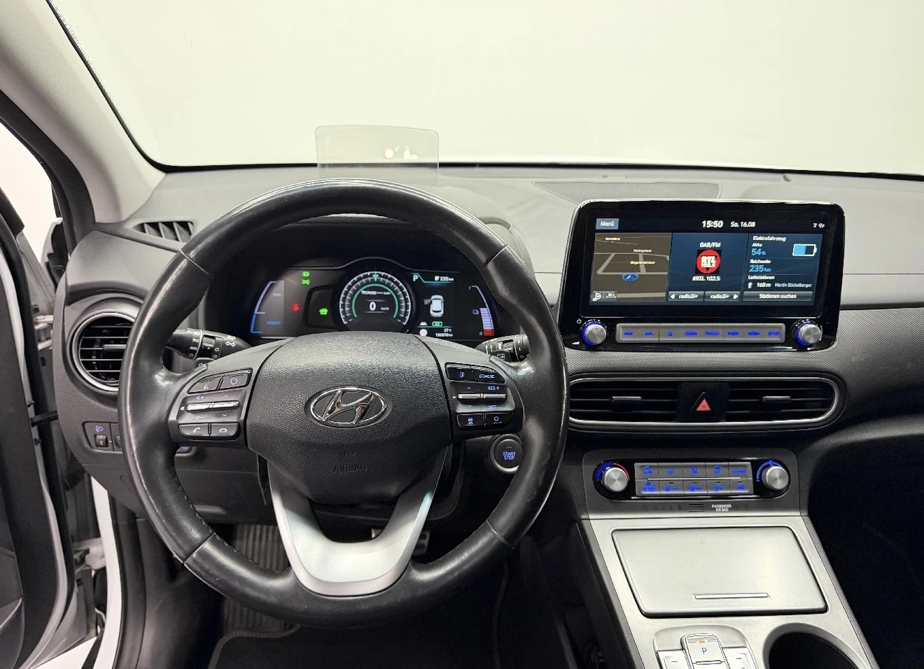 Hyundai Kona 64Kw Electric  Швейцария, снимка 8 - Автомобили и джипове - 56328717