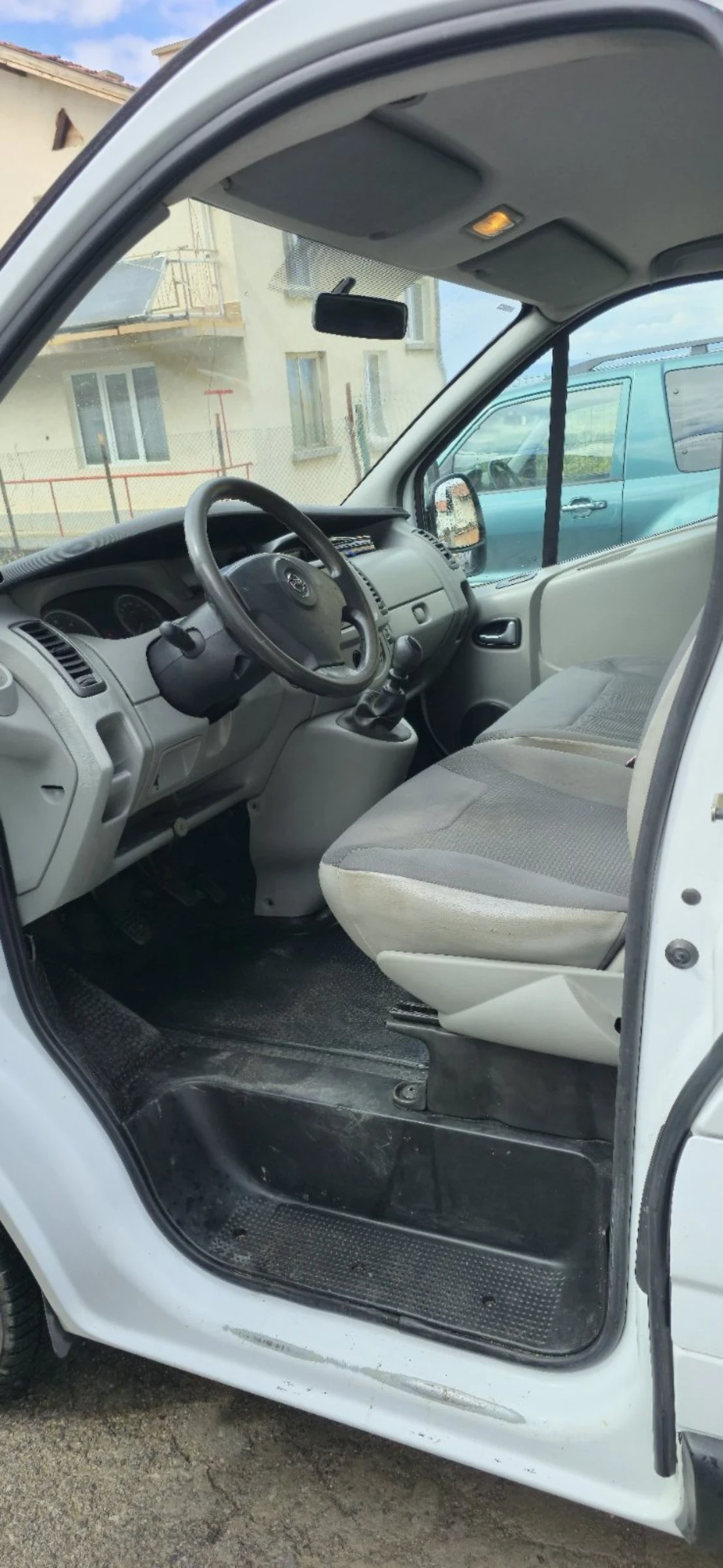 Opel Vivaro  - изображение 6