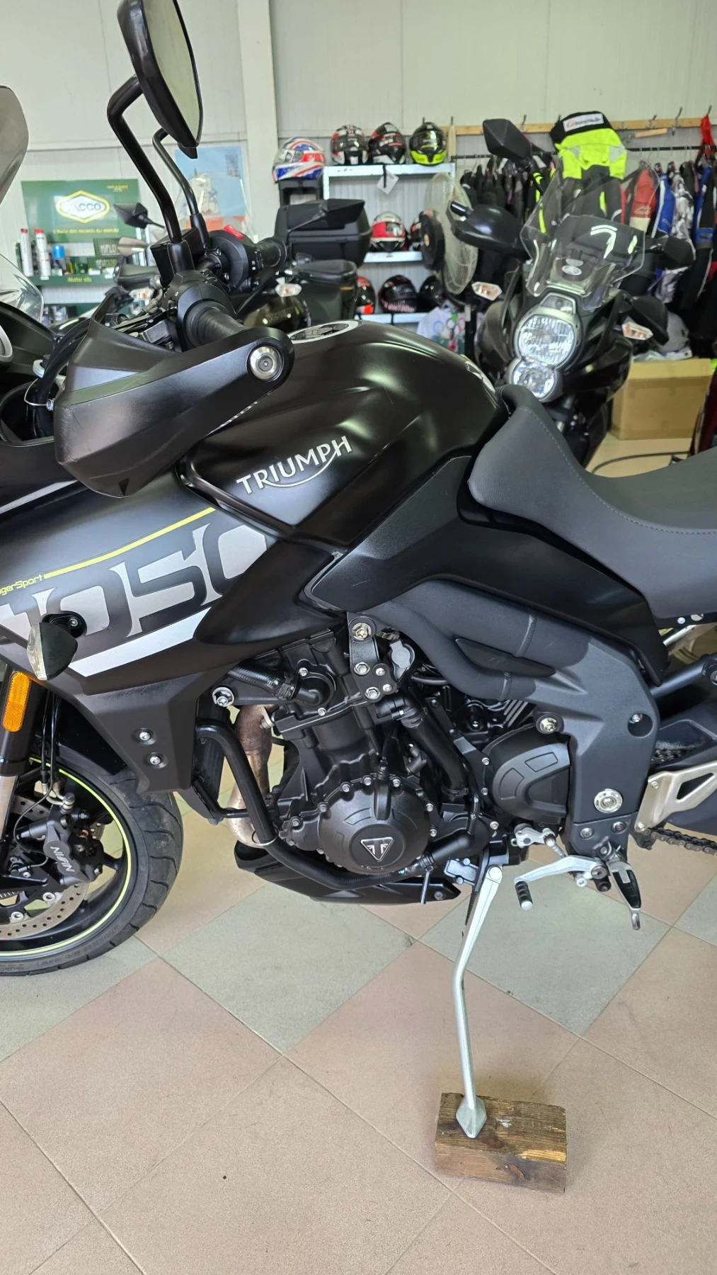Triumph Tiger 1050 ABS ! Лизинг !, снимка 10 - Мотоциклети и мототехника - 55746701