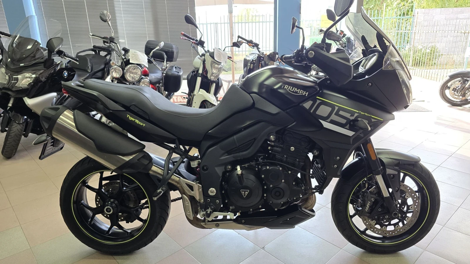 Triumph Tiger 1050 ABS ! Лизинг !, снимка 4 - Мотоциклети и мототехника - 55746701