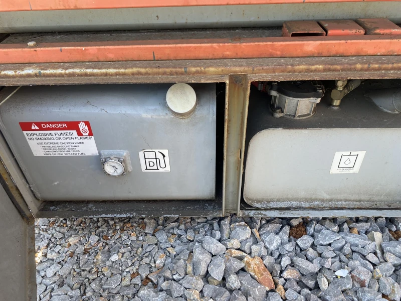 Автовишка Друга марка SkyJack SJ7135 RT, снимка 10 - Индустриална техника - 50684668