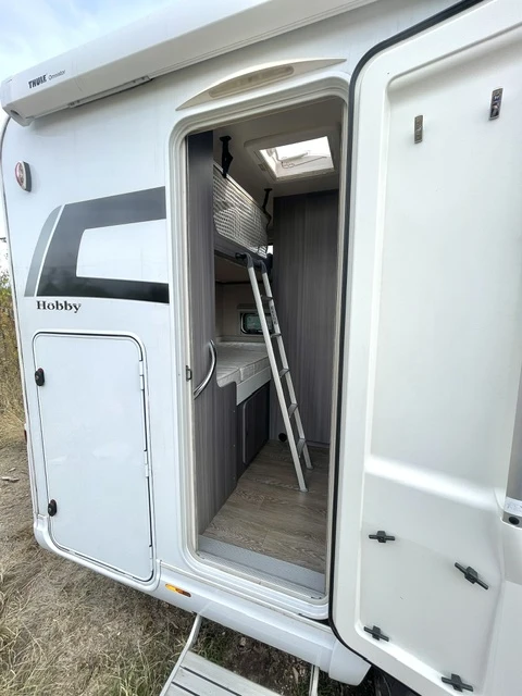 Кемпер Hobby Optima Ontour Alcoven A65, снимка 6 - Каравани и кемпери - 52826275