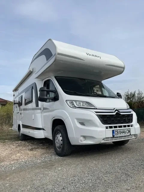 Кемпер Hobby Optima Ontour Alcoven A65, снимка 3 - Каравани и кемпери - 52826275