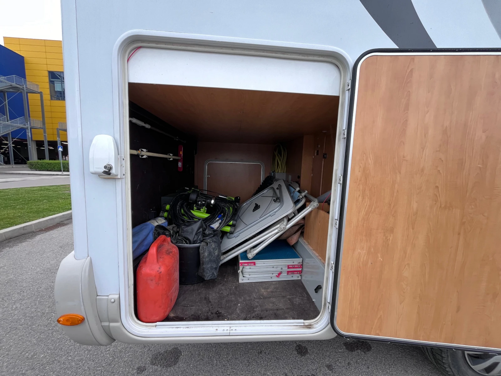 ������ Pilote Avantura 710 | Mobile.bg � ����������� 16