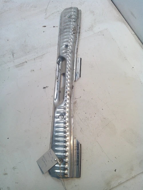 Лайсна багажник за Пежо 407 2.0HDI комби