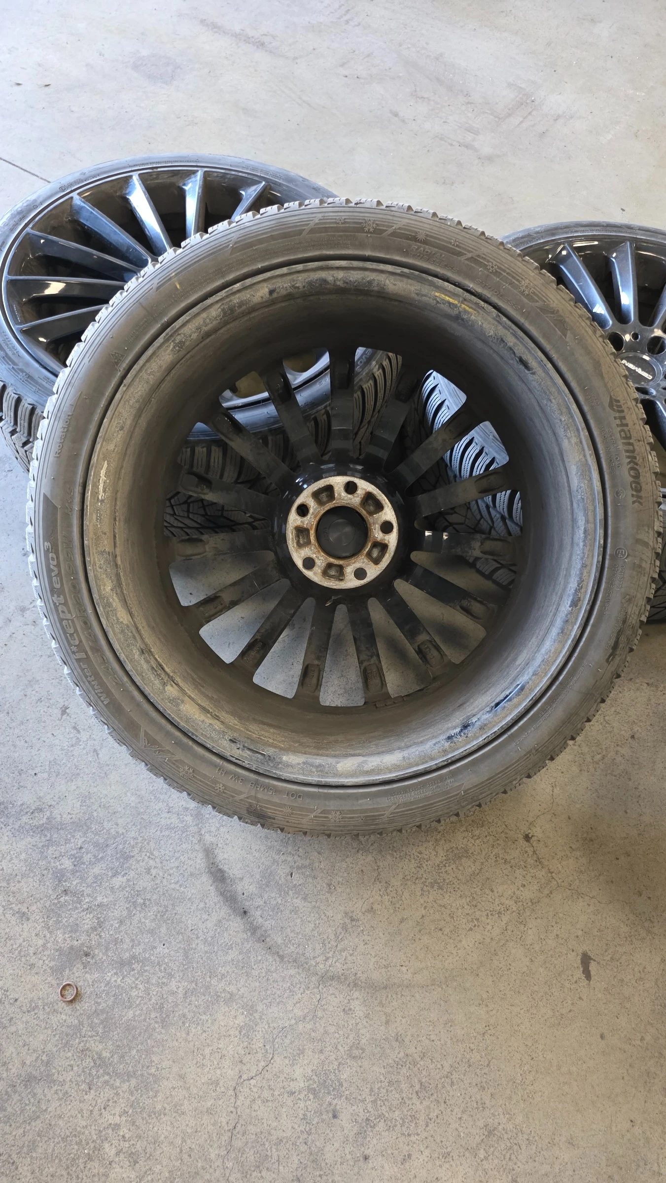 Гуми с джанти Hankook 245/40R20, снимка 8 - Гуми и джанти - 53869007
