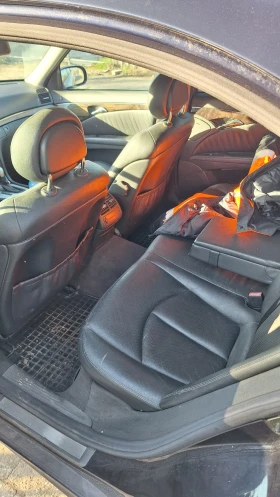 Mercedes-Benz E 220 CDI, снимка 8