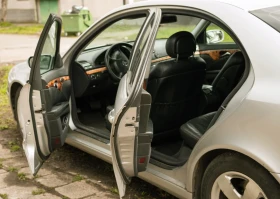 Mercedes-Benz E 320, снимка 5
