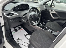 Обява за продажба на Peugeot 2008 1.2i* 82к.c * Панорама * Euro 6B * Лизинг ~12 900 лв. - изображение 4