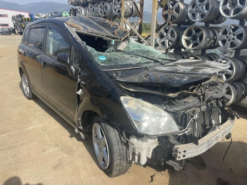 Toyota Corolla verso 2.2, снимка 2 - Автомобили и джипове - 42453849