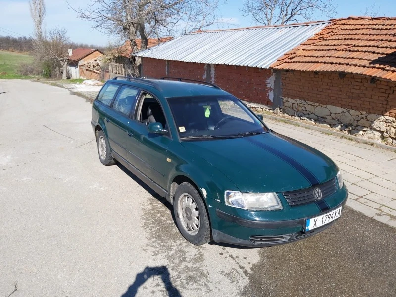 VW Passat, снимка 4 - Автомобили и джипове - 47333574