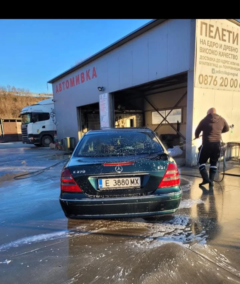 Mercedes-Benz E 270 Не, снимка 11 - Автомобили и джипове - 48637143