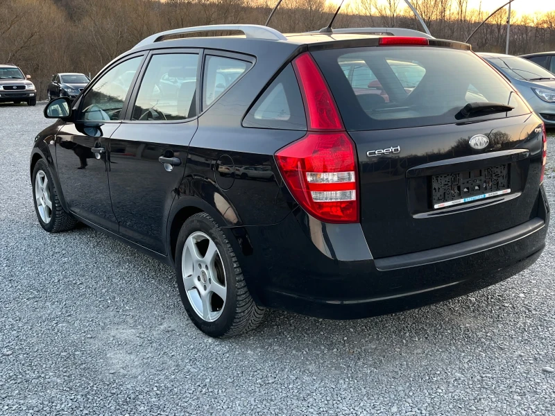 Kia Ceed 1.6 CRDI, снимка 5 - Автомобили и джипове - 49427074