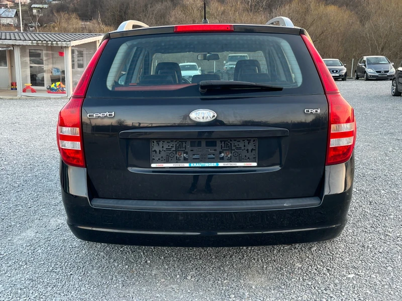 Kia Ceed 1.6 CRDI, снимка 6 - Автомобили и джипове - 49427074