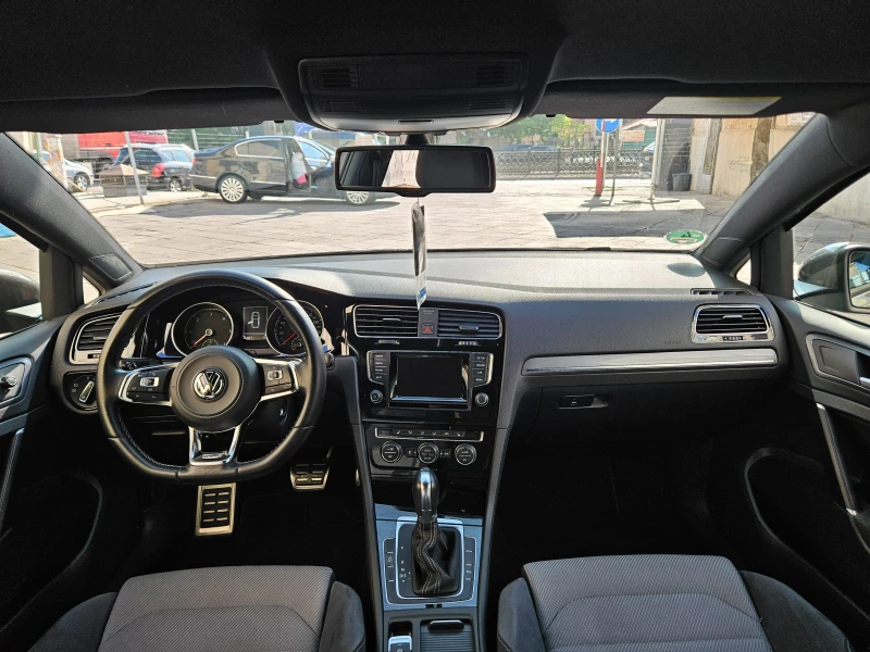 VW Golf VII R-LINE/2.0/TDI/150/DSG/DISTRONIK/ПЕЧКА/, снимка 11 - Автомобили и джипове - 52395136