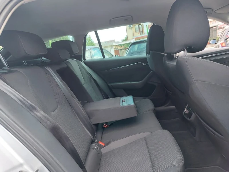 Skoda Octavia 2.0TDI* EVO* AUTOMATIC-DSG* 36м. х 957лв.* , снимка 13 - Автомобили и джипове - 52302514