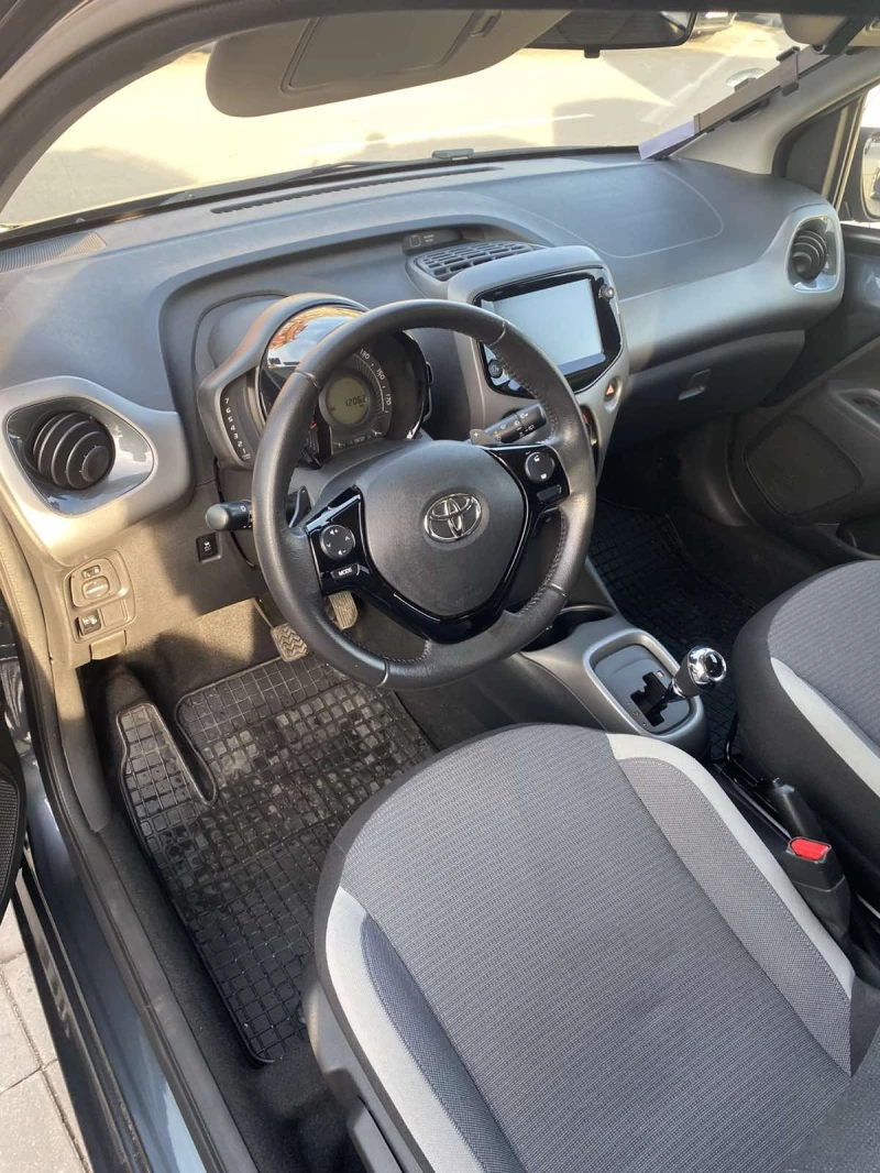 Toyota Aygo, снимка 9 - Автомобили и джипове - 52817792