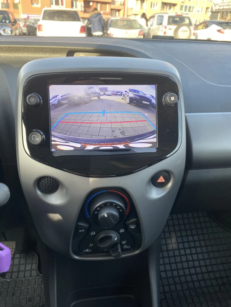 Toyota Aygo, снимка 11 - Автомобили и джипове - 52817792