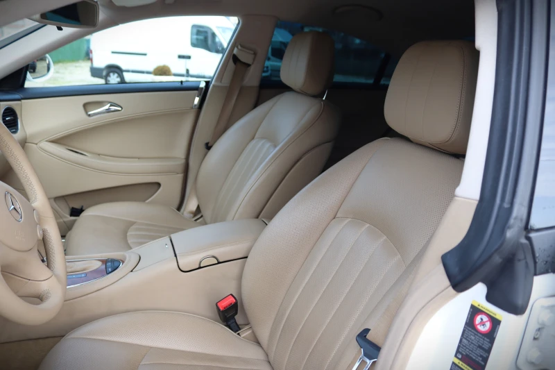Mercedes-Benz CLS 320 NAVI/Подгрев/Обдухване/Перла* , снимка 12 - Автомобили и джипове - 52888141