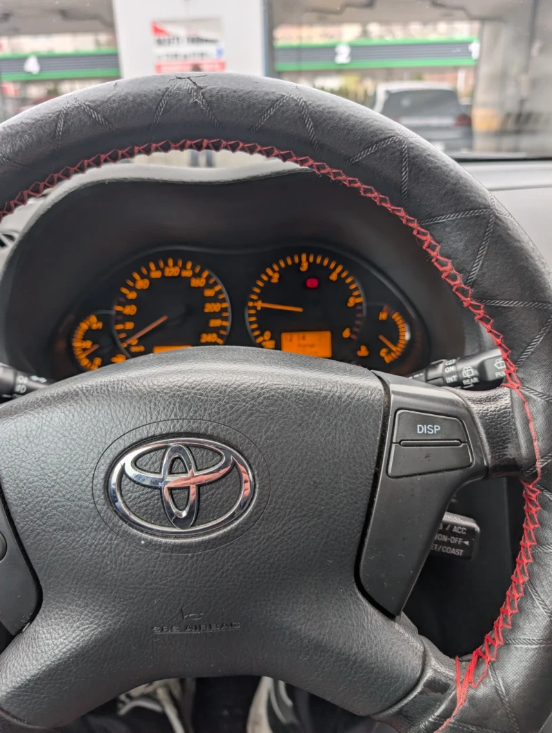 Toyota Avensis, снимка 10 - Автомобили и джипове - 52907167