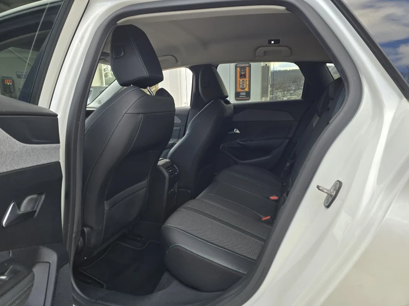 Peugeot 308 1.5bluehdi Allure PACK 131к.с, снимка 11 - Автомобили и джипове - 53121986