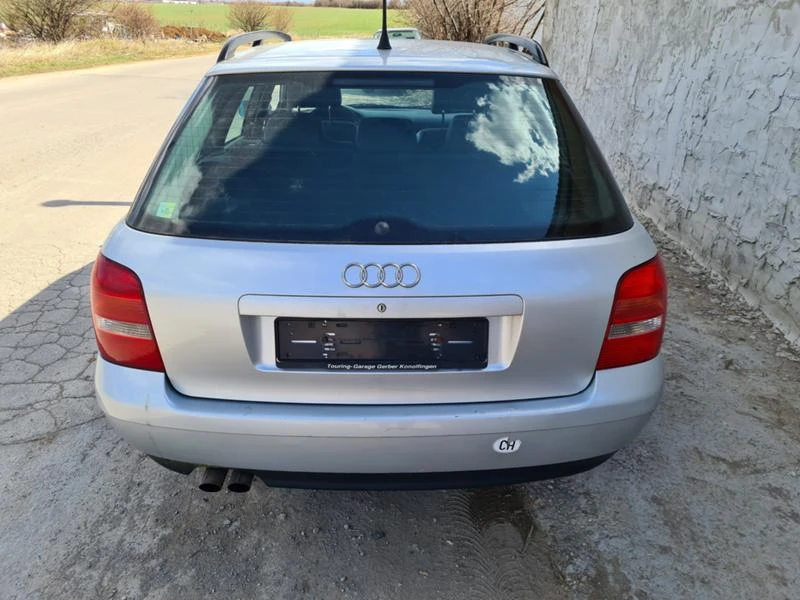 Audi A4 2.4 V6 4X4 APS, снимка 15 - Автомобили и джипове - 47659732