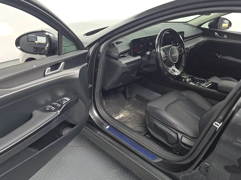 Kia K5 2.0 Automatic, снимка 5 - Автомобили и джипове - 55585988