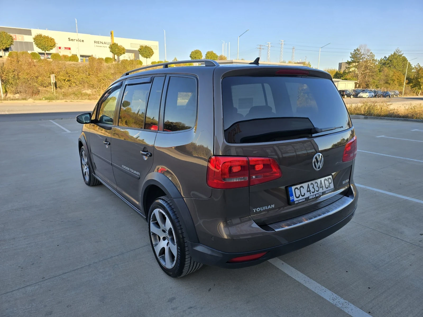 VW Touran Cross 2.0tdi 170k* DSG* Led* Xenon* Kamera* ЛИЗИНГ - изображение 6