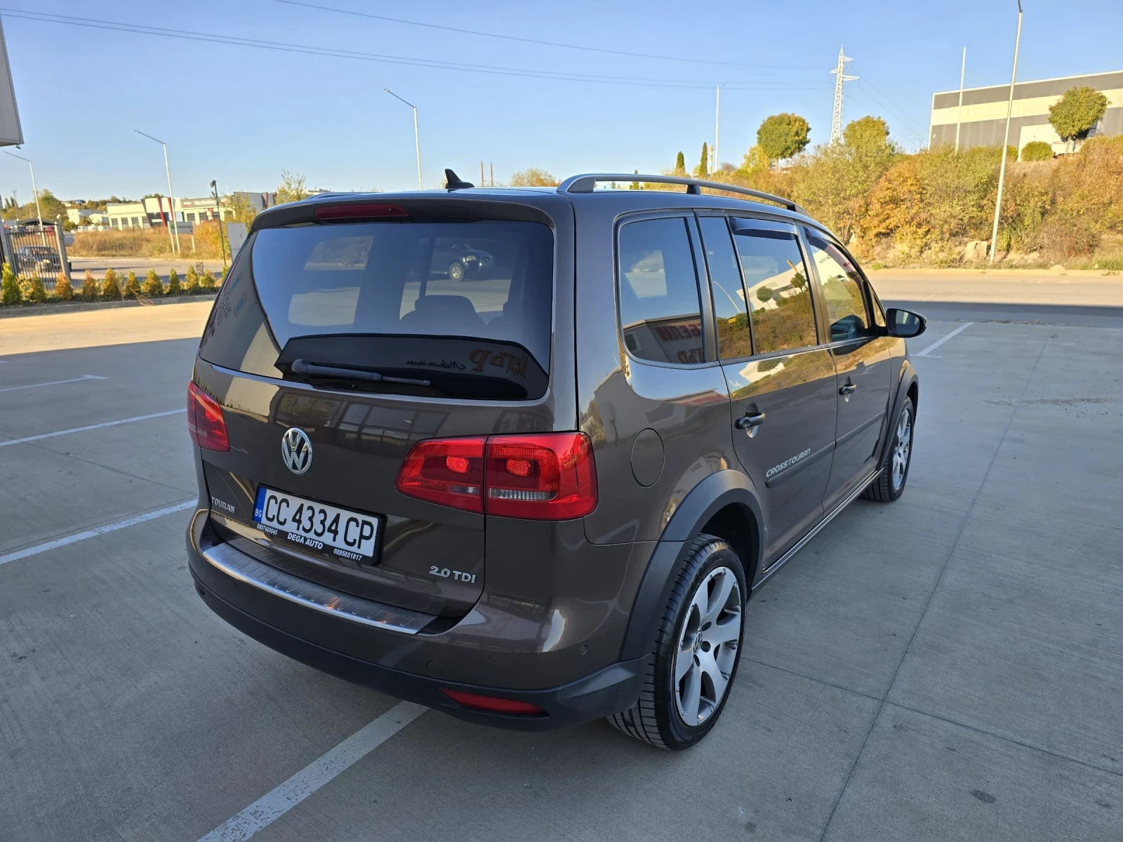 VW Touran Cross 2.0tdi 170k* DSG* Led* Xenon* Kamera* ЛИЗИНГ - изображение 5