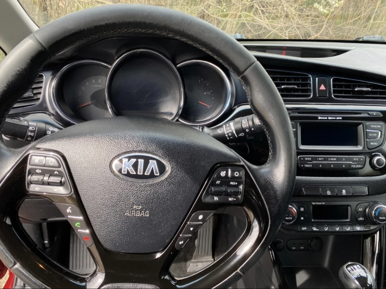 Kia Ceed 1.6CRDi 6ск - изображение 7