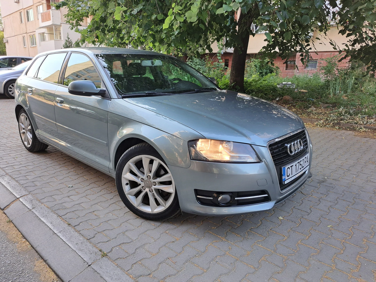 Audi A3 TFSI Sportback - изображение 2