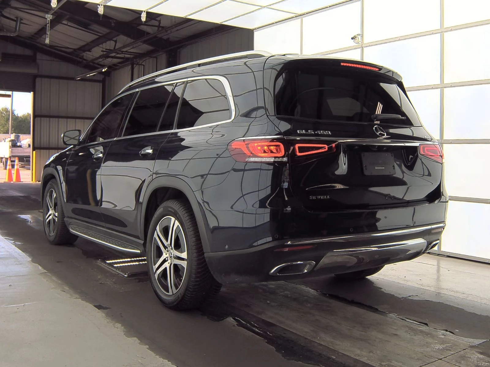 Mercedes-Benz GLS 450 BURMASTER* DISTRO* МАСАЖ* ПАНО* ОБДУХ* 7МЕСТА* FUL - изображение 6