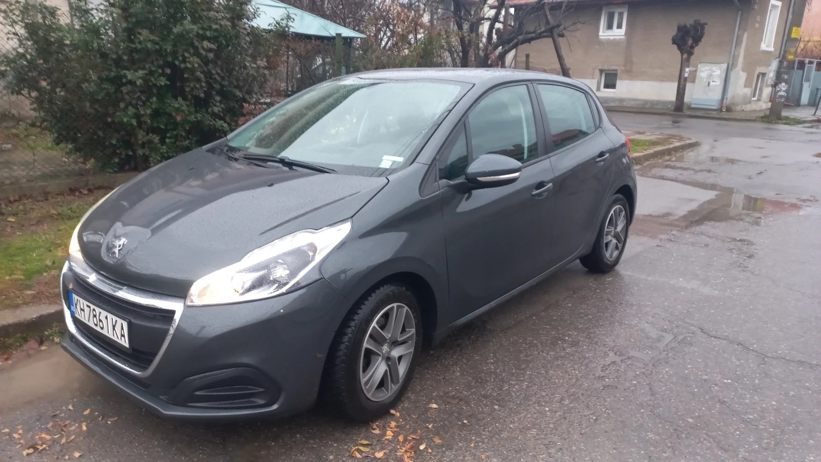 Peugeot 208 1.6 bluehdi  - изображение 2