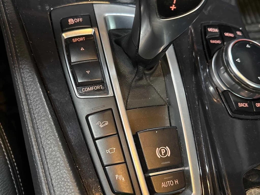 BMW 535 * 535d xDrive * CARFAX *  - изображение 10