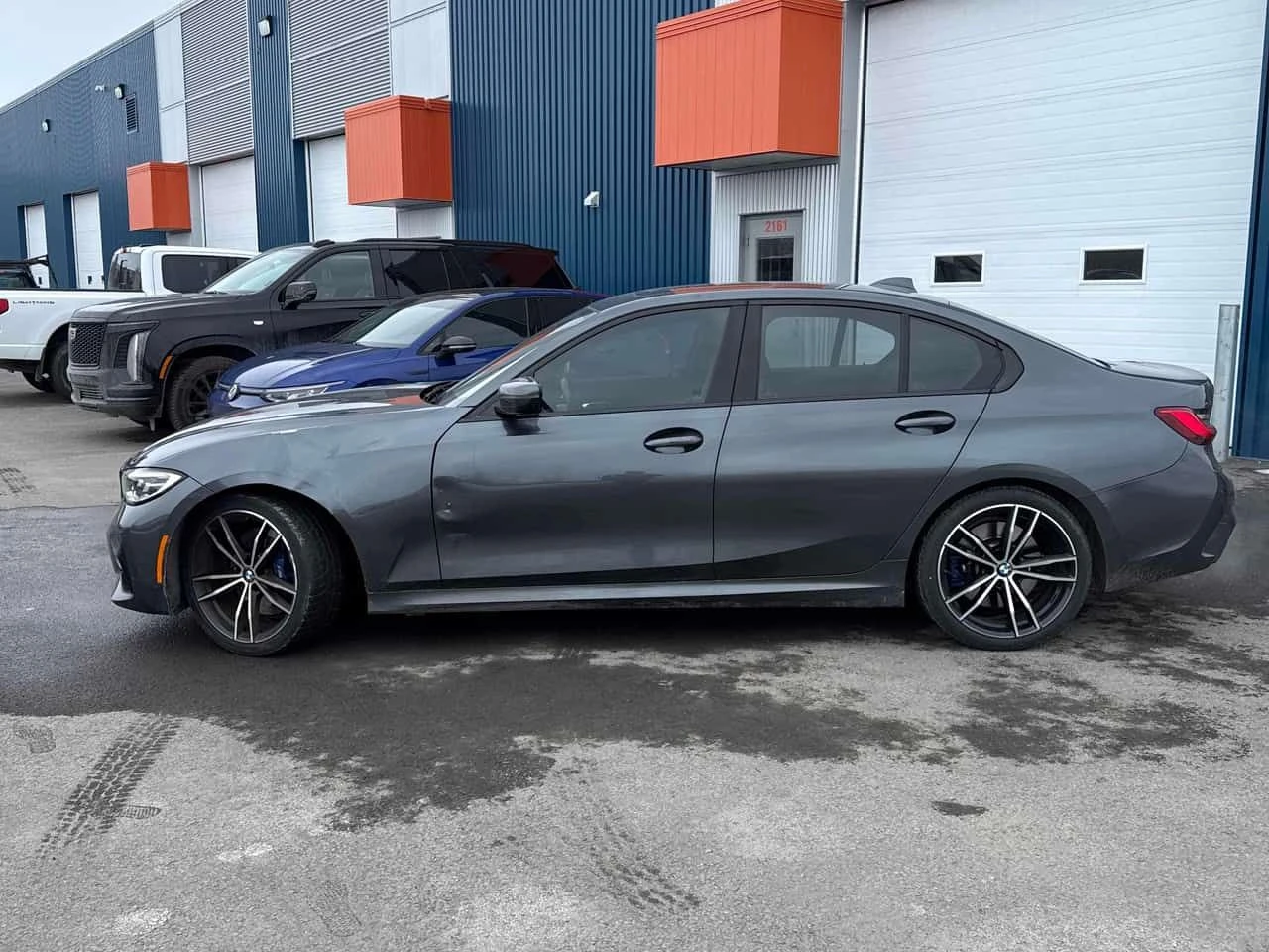 BMW 330 * xDrive * CARFAX * М ПАКЕТ * ПОДГРЕВИ * ШИБИДАХ - изображение 2