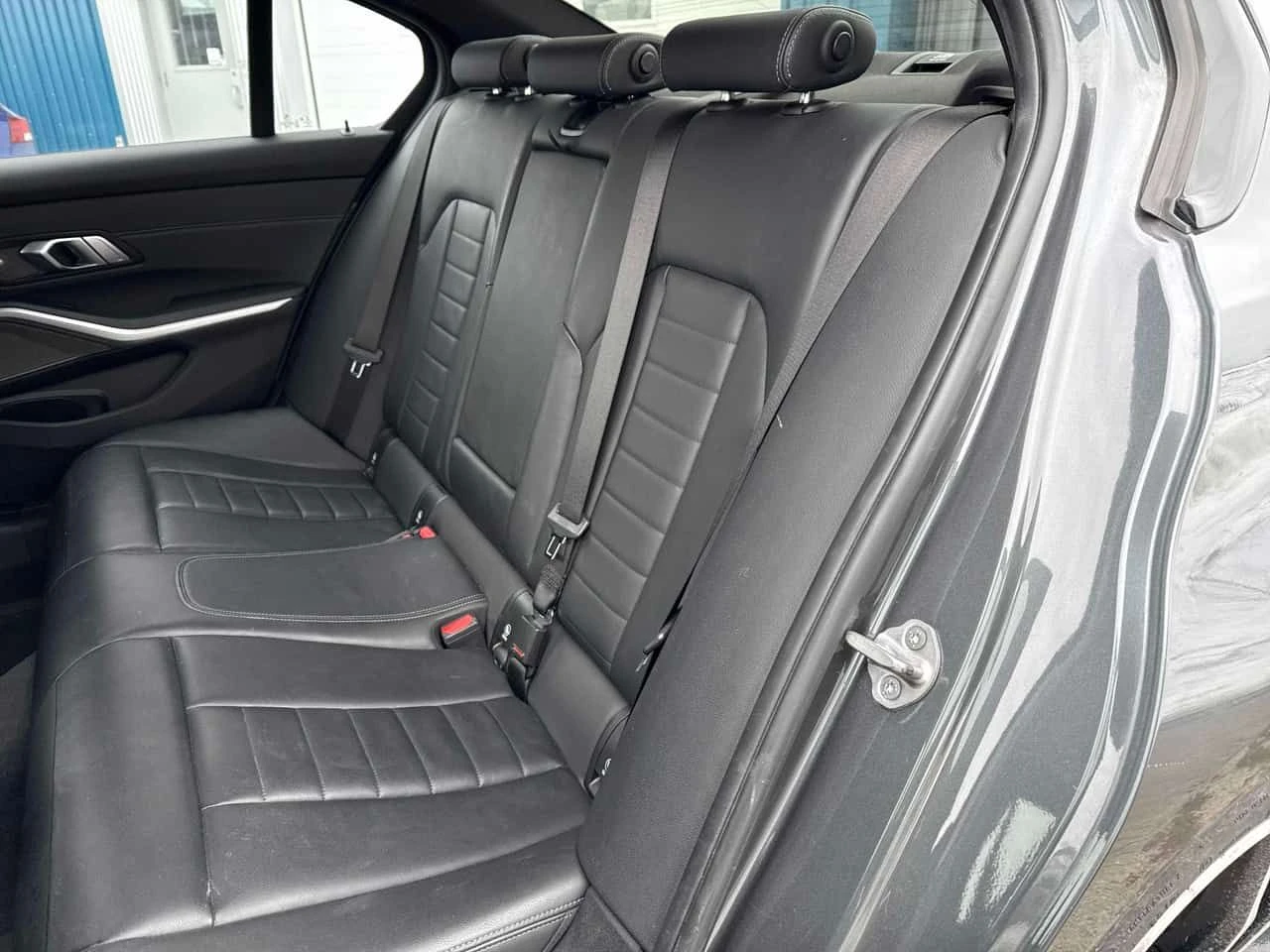 BMW 330 * xDrive * CARFAX * М ПАКЕТ * ПОДГРЕВИ * ШИБИДАХ, снимка 16 - Автомобили и джипове - 53783012