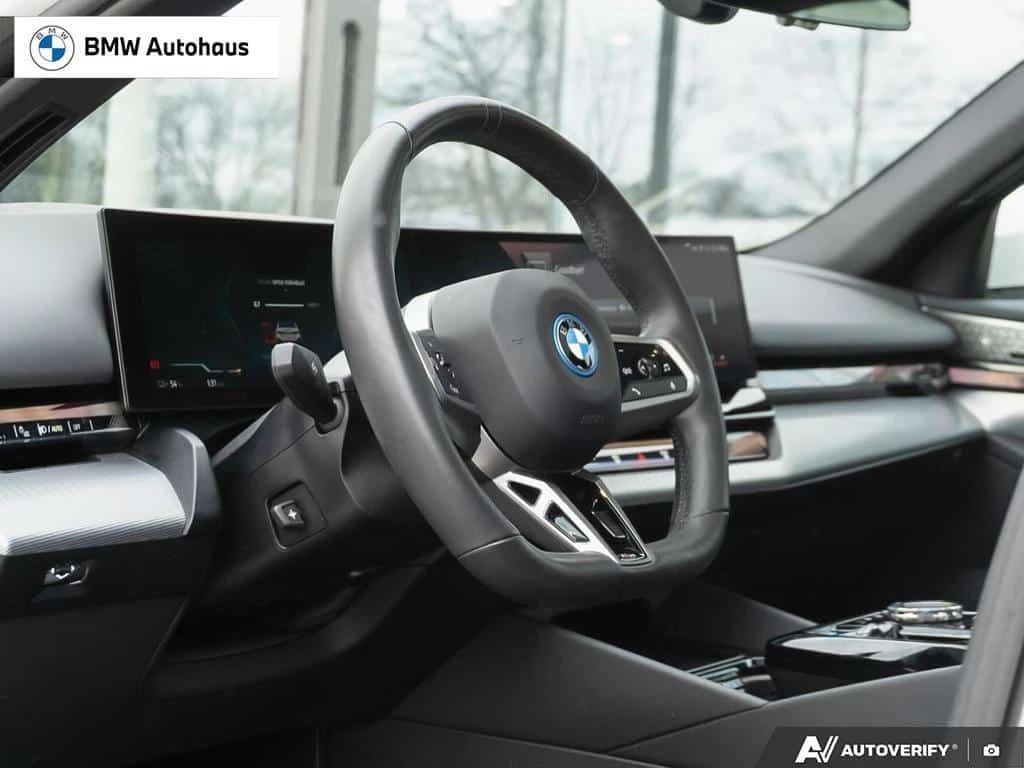 BMW i5 * xDrive40 PREM ESSENTIAL/ M SPORT PRO/ CPO * 360, снимка 11 - Автомобили и джипове - 53786250