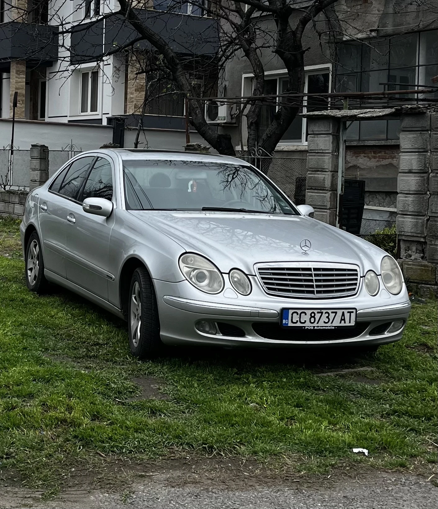 Mercedes-Benz E 320