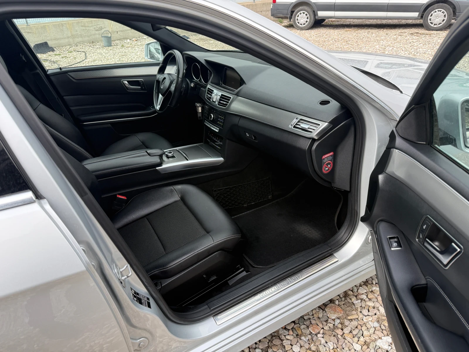 Mercedes-Benz E 350 3.5 D, снимка 12 - Автомобили и джипове - 53917196