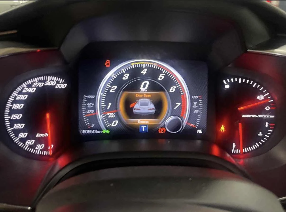 Chevrolet Corvette Stingray 1LT, снимка 9 - Автомобили и джипове - 53940612