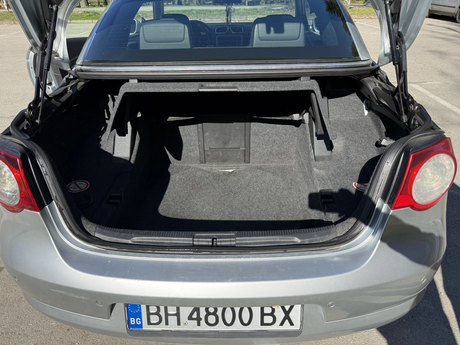 VW Eos, снимка 11 - Автомобили и джипове - 54199351