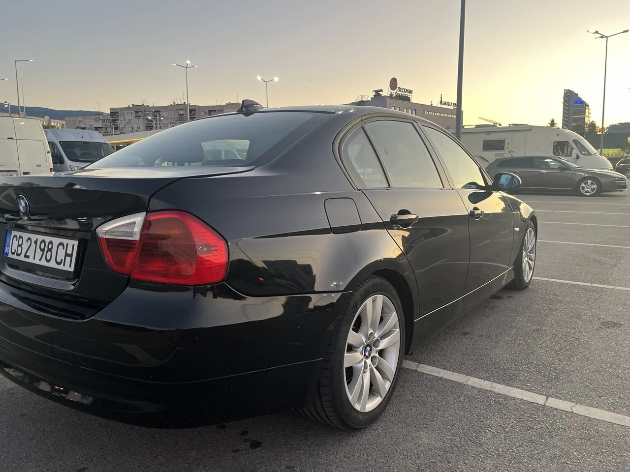 BMW 320, снимка 4 - Автомобили и джипове - 54908405