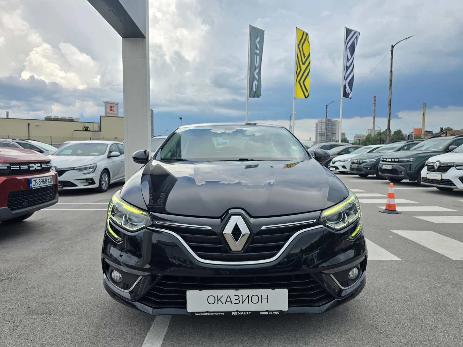 Renault Megane 1.5 dCi/EDC, снимка 2 - Автомобили и джипове - 55012677