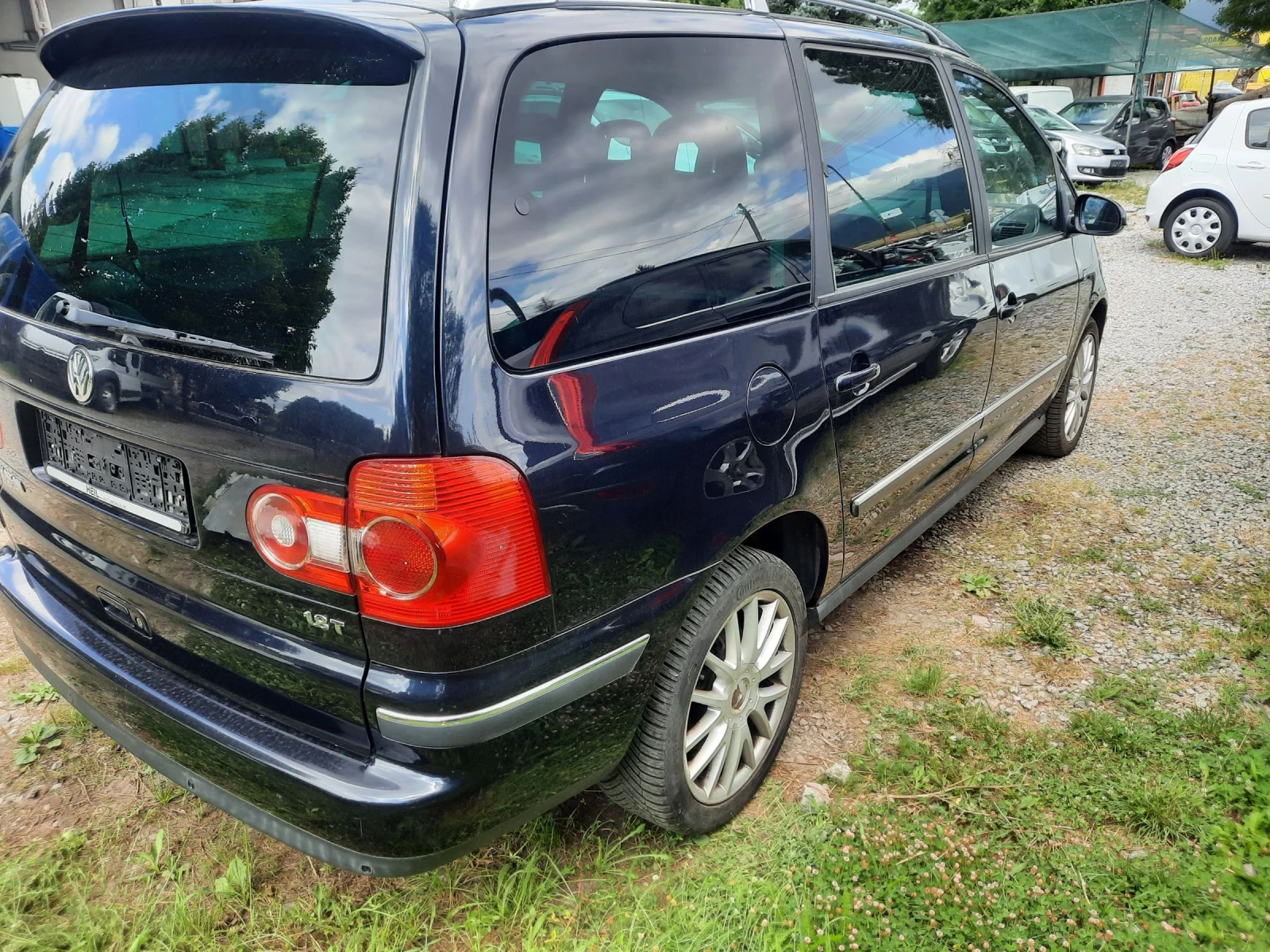 VW Sharan 1.8 i turbo, снимка 6 - Автомобили и джипове - 55435135