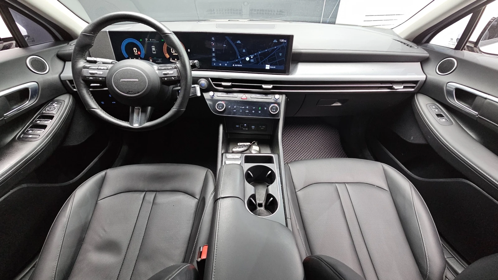 Hyundai Sonata ГАЗ* ПОДГРЕВ* ЕЛ.СЕДАЛКИ* КАМЕРА* NAVI, снимка 4 - Автомобили и джипове - 55486445